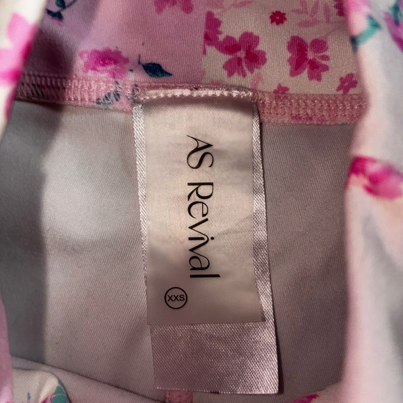 Floral Pink and White Biker Shorts - Picture 2 of 4